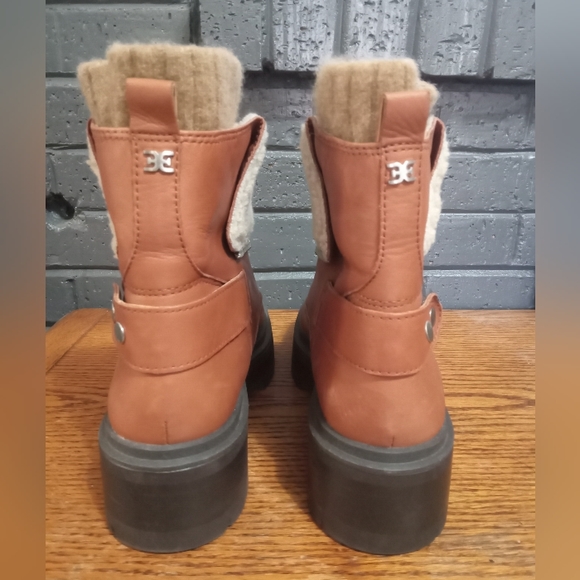 Sam Edelman Chelsea Boot - Picture 5 of 6